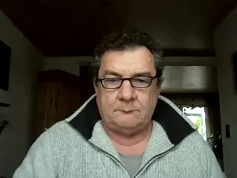 Snapshot of Nobbie444 chatting on November 24, 2025, 12:05 pm Nobbie444 online show from November 24, 2025, 12:05 pm