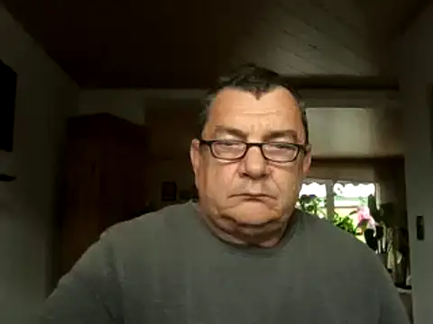 Snapshot of Nobbie444 chatting on June 15, 2026, 9:09 am Nobbie444 online show from June 15, 2026, 9:09 am