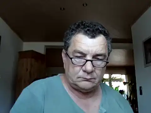 Snapshot of Nobbie444 chatting on July 15, 2026, 12:45 pm Nobbie444 online show from July 15, 2026, 12:45 pm
