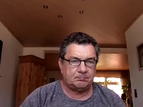 Snapshot of Nobbie444 chatting on July 29, 2026, 12:15 pm Nobbie444 online show from July 29, 2026, 12:15 pm