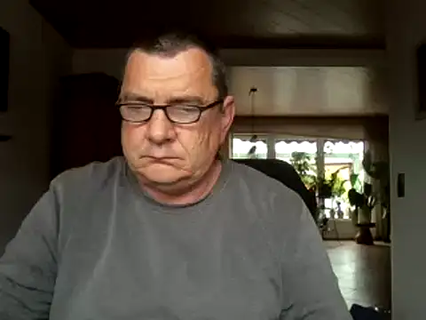 Snapshot of Nobbie444 chatting on May 16, 2026, 10:36 am Nobbie444 online show from May 16, 2026, 10:36 am