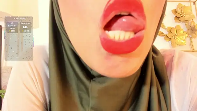 Snapshot of hanajameela chatting on April 1, 2026, 1:52 pm hanajameela online show from April 1, 2026, 1:52 pm
