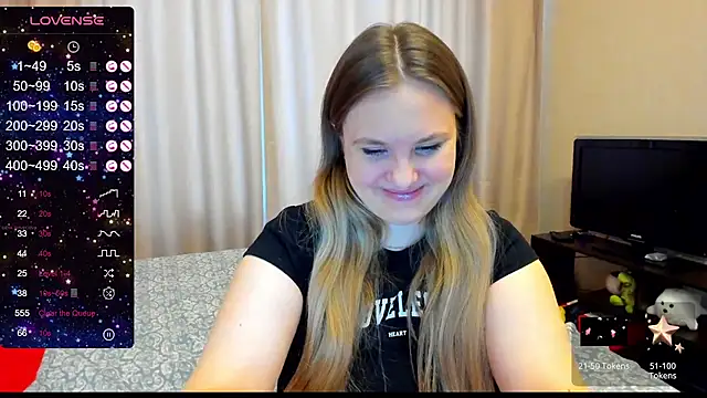 Snapshot of AlanaBrox chatting on December 14, 2024, 8:34 am AlanaBrox online show from December 14, 2024, 8:34 am