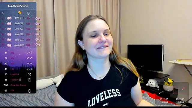 Snapshot of AlanaBrox chatting on March 20, 2025, 12:08 am AlanaBrox online show from March 20, 2025, 12:08 am