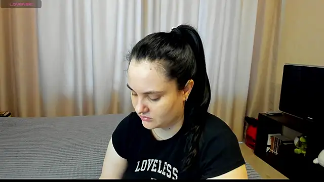 AlanaBrox online show from March 8, 2026, 12:08 pm