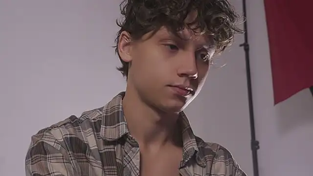 Snapshot of Nicky_neal chatting on September 20, 2025, 11:04 am Nicky neal online show from September 20, 2025, 11:04 am