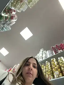 DoriDeluxe66 online show from November 21, 2025, 10:03 am