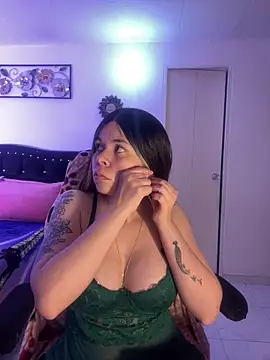 Snapshot of carolina16love chatting on May 14, 2026, 8:50 pm carolina16love online show from May 14, 2026, 8:50 pm