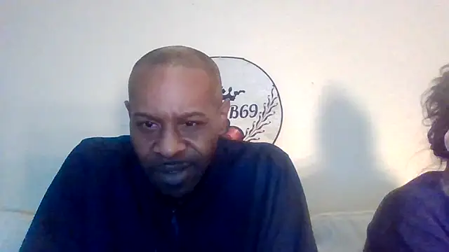 Snapshot of CuzzyB69 chatting on February 4, 2026, 12:38 am CuzzyB69 online show from February 4, 2026, 12:38 am