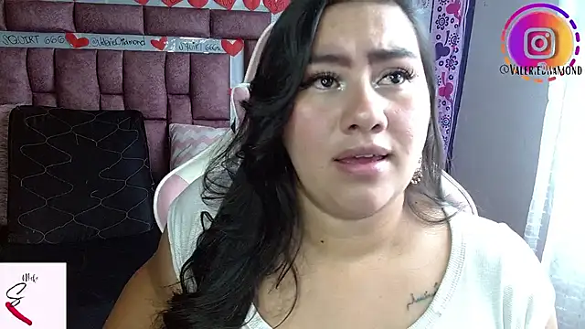 Snapshot of ValerieDiiamond chatting on September 10, 2025, 2:49 pm ValerieDiiamond online show from September 10, 2025, 2:49 pm