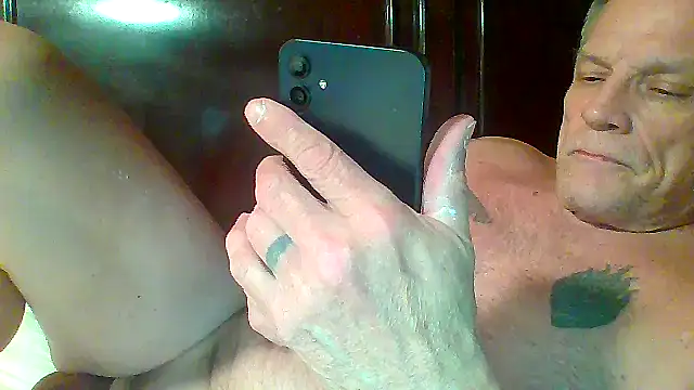 Snapshot of imN2Deep4mygirl2take chatting on April 13, 2026, 1:31 am imN2Deep4mygirl2take online show from April 13, 2026, 1:31 am