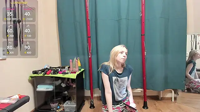 Snapshot of all_shades_dreams chatting on December 20, 2024, 5:04 am all shades dreams online show from December 20, 2024, 5:04 am