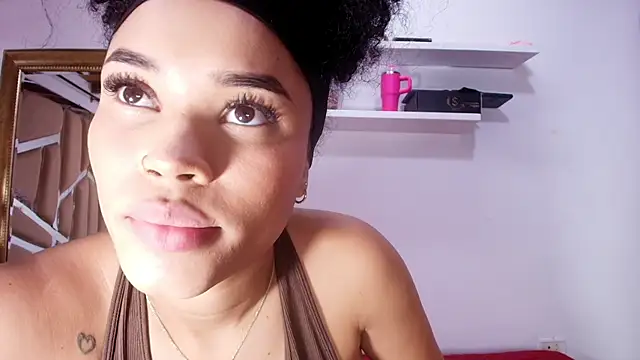 Snapshot of naia_blessed chatting on October 9, 2025, 7:14 pm naia blessed online show from October 9, 2025, 7:14 pm