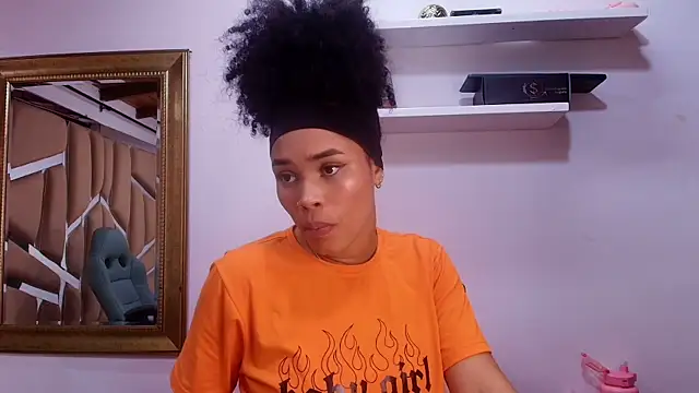 Snapshot of naia_blessed chatting on October 7, 2025, 7:48 pm naia blessed online show from October 7, 2025, 7:48 pm