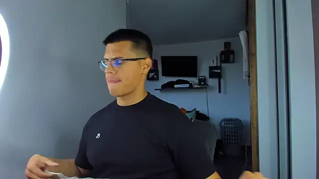  John Boy  online show from April 9, 2026, 11:00 pm