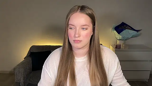 EvaMaddison online show from March 2, 2026, 5:31 pm