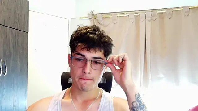 Snapshot of jimmy_class chatting on February 5, 2026, 2:02 pm jimmy class online show from February 5, 2026, 2:02 pm