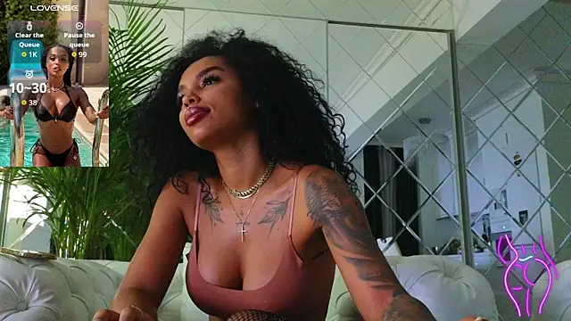 Snapshot of KimiBrown chatting on November 15, 2025, 3:54 am KimiBrown online show from November 15, 2025, 3:54 am