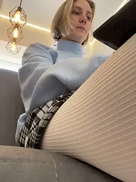 Feral berry 8133 online show from January 15, 2025, 7:15 am