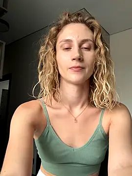 Feral berry 8133 online show from September 10, 2025, 12:04 pm