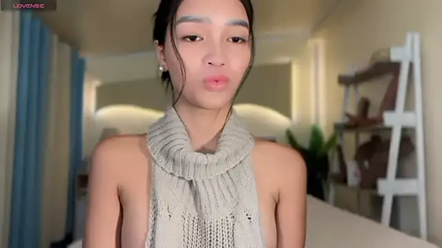  caroline69 online show from November 26, 2025, 2:11 am