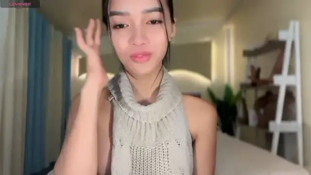  caroline69 online show from November 25, 2025, 2:12 am