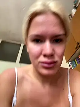 Snapshot of Keylili chatting on November 16, 2025, 11:04 am Keylili online show from November 16, 2025, 11:04 am