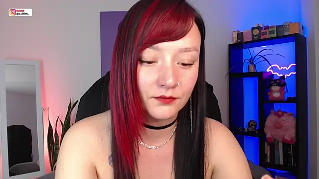 Snapshot of S_Lilith_ chatting on May 16, 2026, 12:09 am S Lilith online show from May 16, 2026, 12:09 am