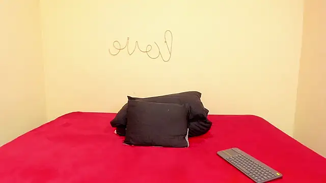 Snapshot of Malaika_Toure chatting on January 10, 2026, 6:09 am Malaika Toure online show from January 10, 2026, 6:09 am