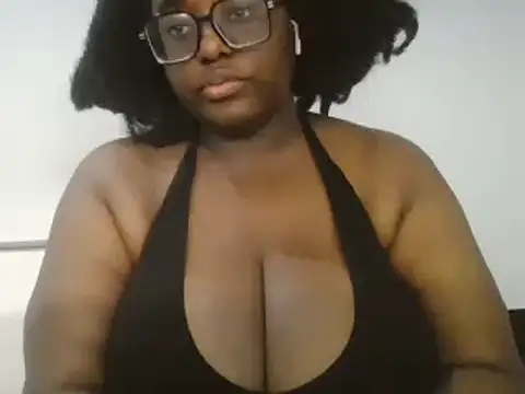 Snapshot of MissCC99 chatting on December 28, 2024, 10:36 am MissCC99 online show from December 28, 2024, 10:36 am