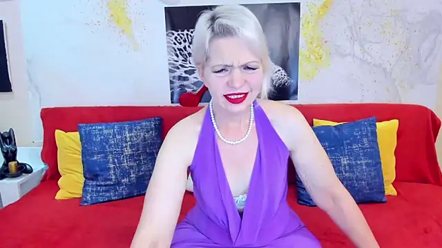 BeautyName online show from November 6, 2025, 8:02 pm