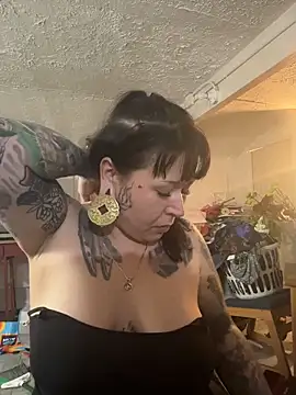 evacheers online show from December 21, 2025, 10:28 am