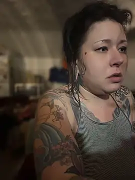 Snapshot of evacheers chatting on April 10, 2026, 10:11 am evacheers online show from April 10, 2026, 10:11 am