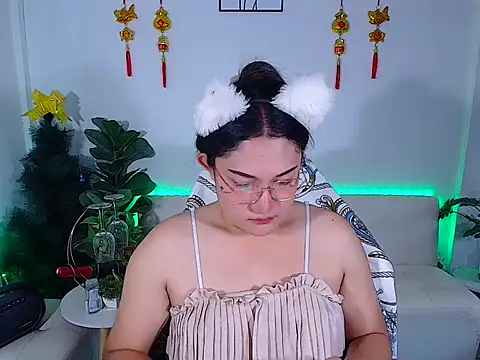 Snapshot of plysaithailand chatting on April 23, 2026, 2:51 am plysaithailand online show from April 23, 2026, 2:51 am