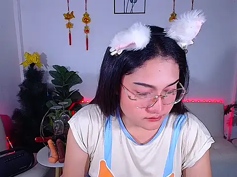 Snapshot of plysaithailand chatting on April 29, 2026, 11:44 pm plysaithailand online show from April 29, 2026, 11:44 pm