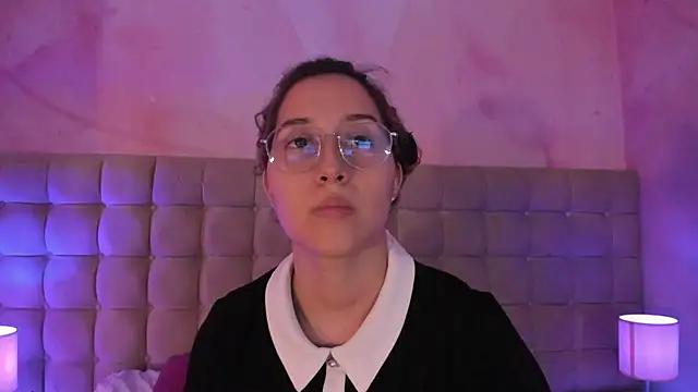 Abby Sweet1  online show from October 4, 2025, 7:37 pm