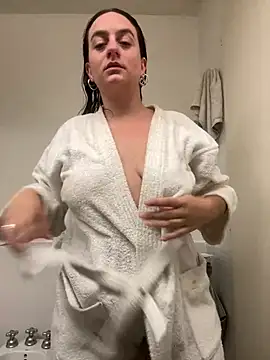 Snapshot of indierotic chatting on December 30, 2024, 10:55 pm indierotic online show from December 30, 2024, 10:55 pm