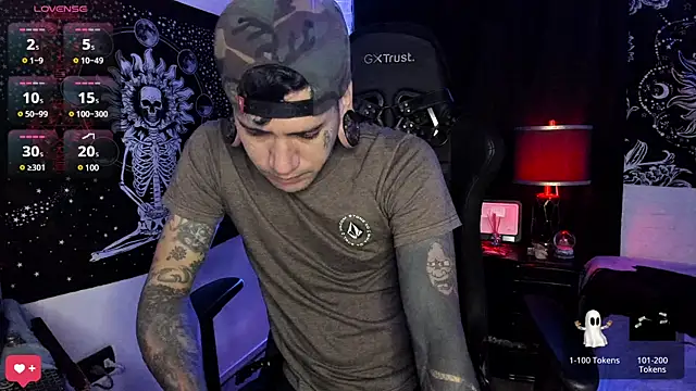 Snapshot of josh__ackerman chatting on March 10, 2025, 11:16 pm josh ackerman online show from March 10, 2025, 11:16 pm