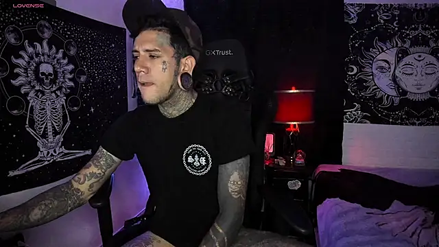 Snapshot of josh__ackerman chatting on March 16, 2025, 9:05 pm josh ackerman online show from March 16, 2025, 9:05 pm