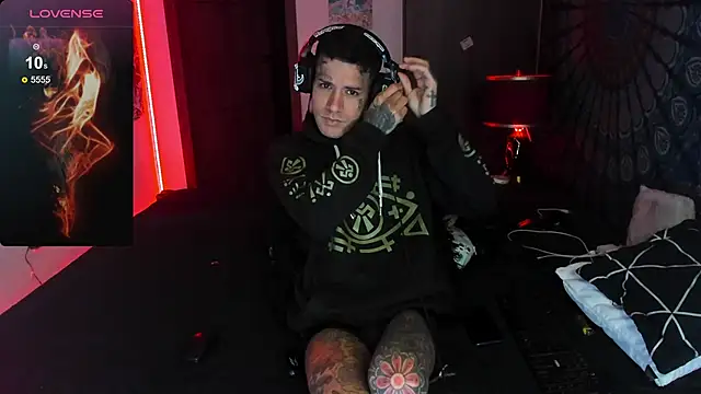 Snapshot of josh__ackerman chatting on December 5, 2025, 1:21 pm josh ackerman online show from December 5, 2025, 1:21 pm