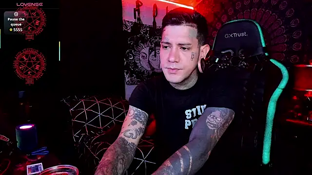 Snapshot of josh__ackerman chatting on September 30, 2025, 9:10 pm josh ackerman online show from September 30, 2025, 9:10 pm