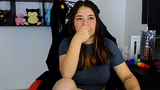 Snapshot of ann_bronw chatting on March 12, 2025, 7:25 pm ann bronw online show from March 12, 2025, 7:25 pm