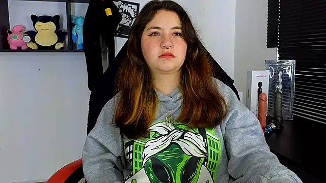 Snapshot of ann_bronw chatting on March 13, 2025, 2:23 pm ann bronw online show from March 13, 2025, 2:23 pm