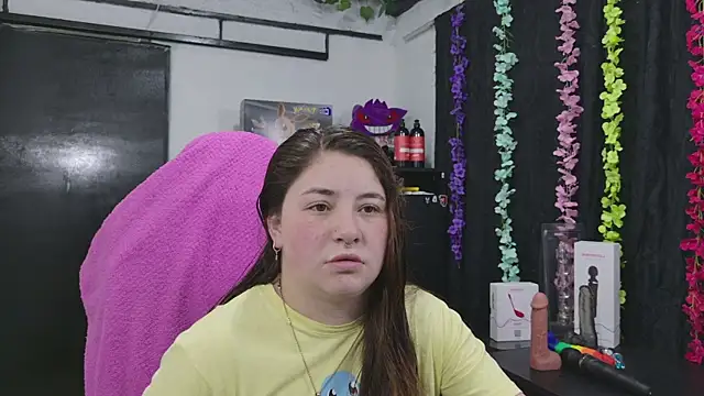 Snapshot of ann_bronw chatting on December 16, 2025, 11:58 am ann bronw online show from December 16, 2025, 11:58 am