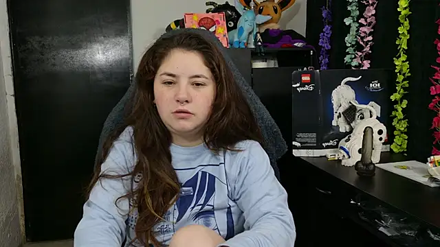 Snapshot of ann_bronw chatting on December 2, 2025, 11:56 am ann bronw online show from December 2, 2025, 11:56 am