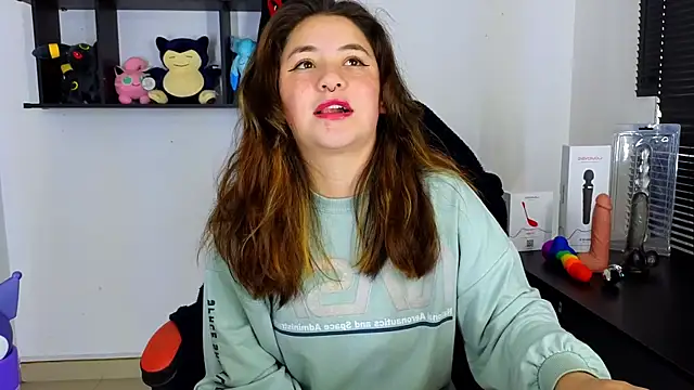 Snapshot of ann_bronw chatting on March 10, 2025, 2:16 pm ann bronw online show from March 10, 2025, 2:16 pm