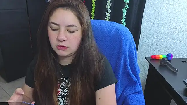 Snapshot of ann_bronw chatting on September 20, 2025, 1:27 pm ann bronw online show from September 20, 2025, 1:27 pm