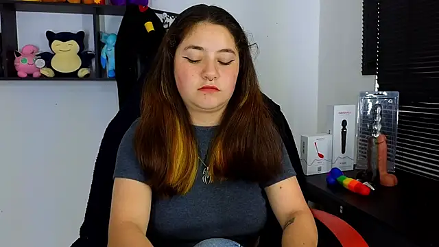 Snapshot of ann_bronw chatting on March 12, 2025, 4:02 pm ann bronw online show from March 12, 2025, 4:02 pm