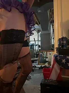 jessixo online show from February 17, 2026, 4:21 am