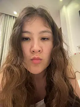 Riz girl online show from May 26, 2026, 5:22 pm